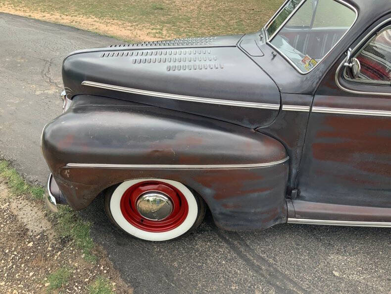 1946 Ford Deluxe