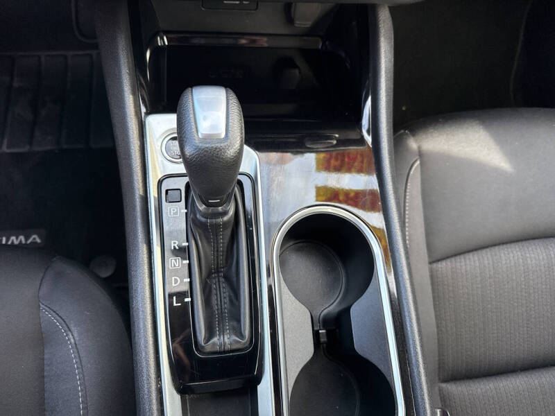 2024 Nissan Altima 2.5 SV