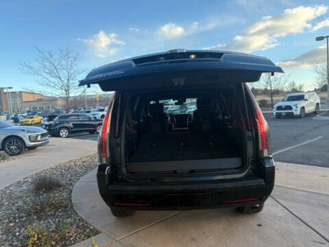 2017 Cadillac Escalade Platinum