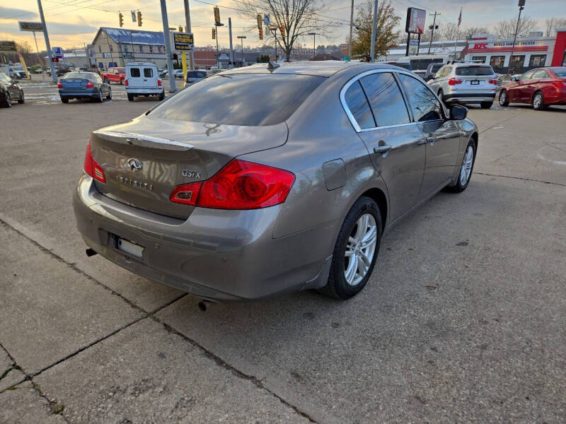 2010 Infiniti G37 Sedan x