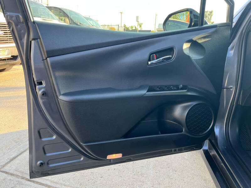 2020 Toyota Prius XLE