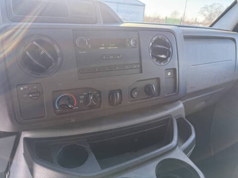 2014 Ford E-Series E-150