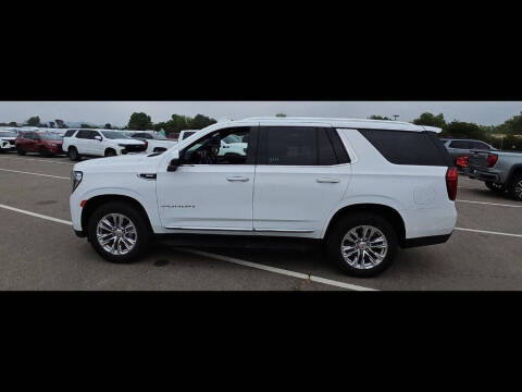 2023 GMC Yukon SLT