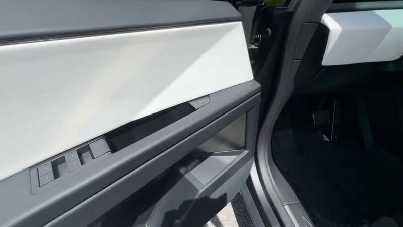 2024 Tesla Cybertruck