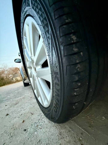 2009 Volkswagen New Beetle Convertible Base PZEV