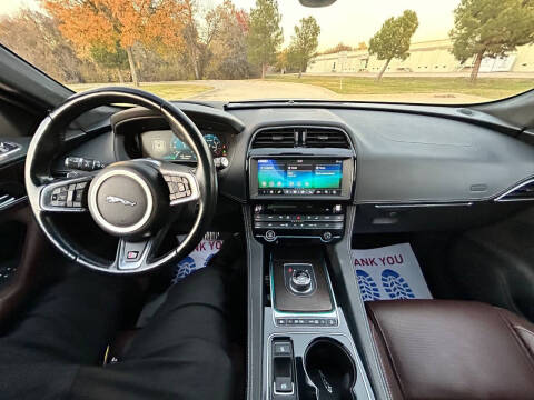 2017 Jaguar F-PACE S