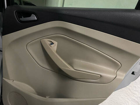 2013 Ford C-MAX Hybrid SE