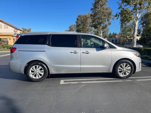 2016 Kia Sedona LX