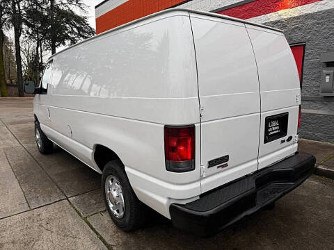 2013 Ford E-Series E-250