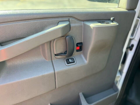 2020 Chevrolet Express 2500