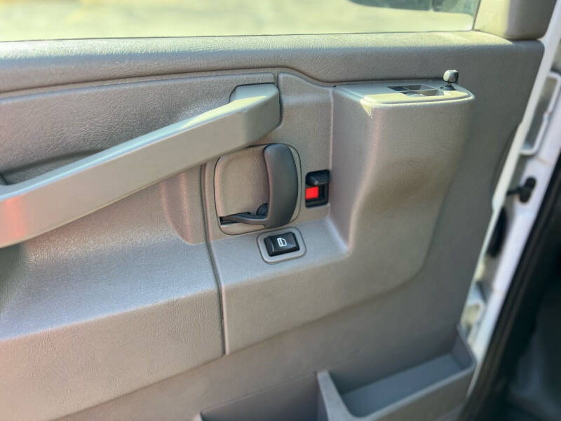 2020 Chevrolet Express 2500