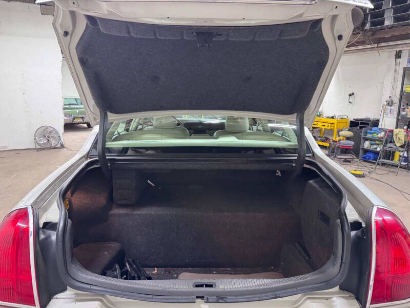 2004 Lincoln Town Car Ultimate