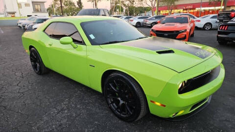 2015 Dodge Challenger R/T Plus