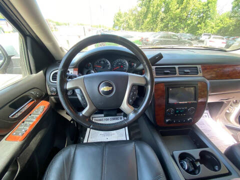 2012 Chevrolet Suburban LT