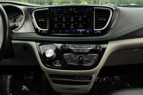 2021 Chrysler Pacifica Touring L