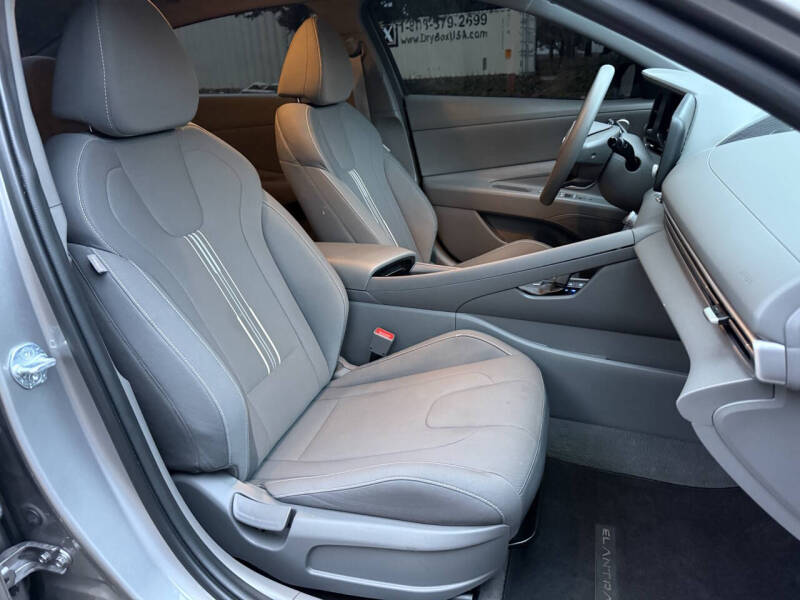 2023 Hyundai Elantra Hybrid Blue