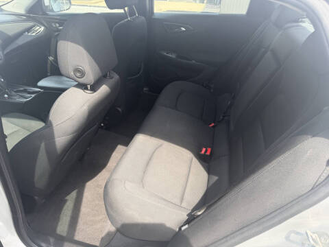 2017 Chevrolet Malibu LT