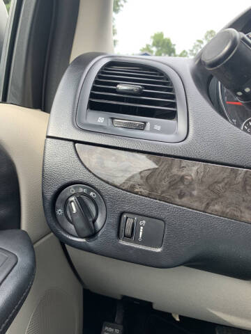 2012 Dodge Grand Caravan SXT