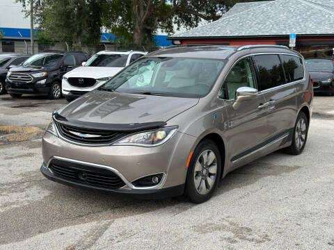 2018 Chrysler Pacifica Hybrid for sale at Prime Auto Solutions in Orlando FL