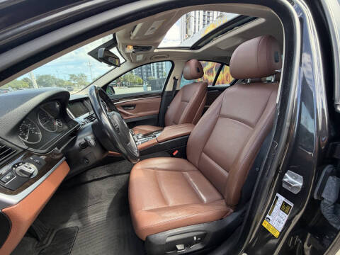 2015 BMW 5 Series 528i