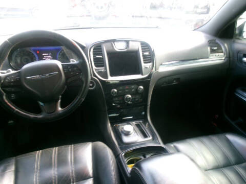 2018 Chrysler 300 S
