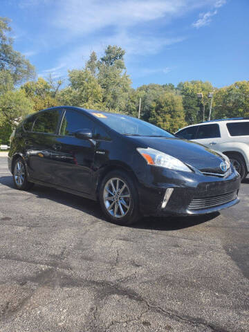 2012 Toyota Prius v Two