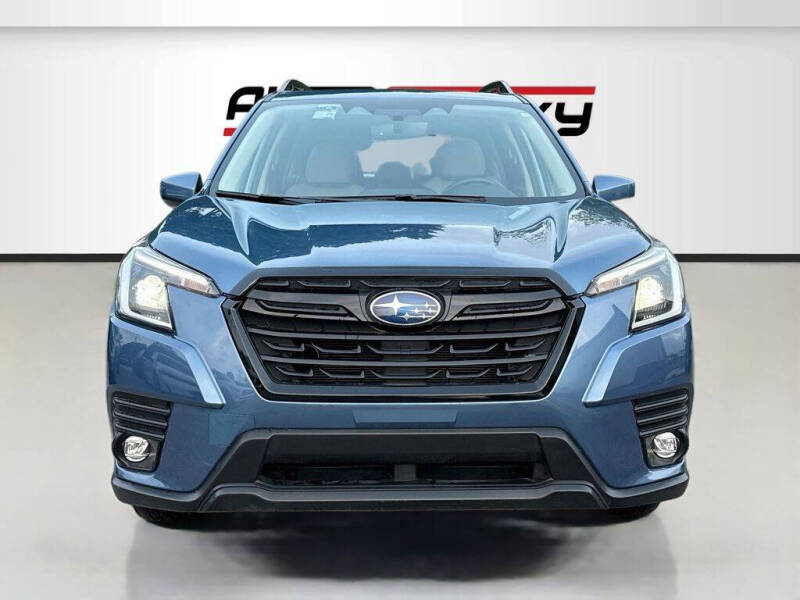 2024 Subaru Forester Premium