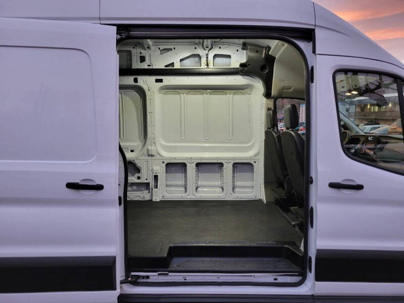 2022 Ford Transit Van Base photo 18