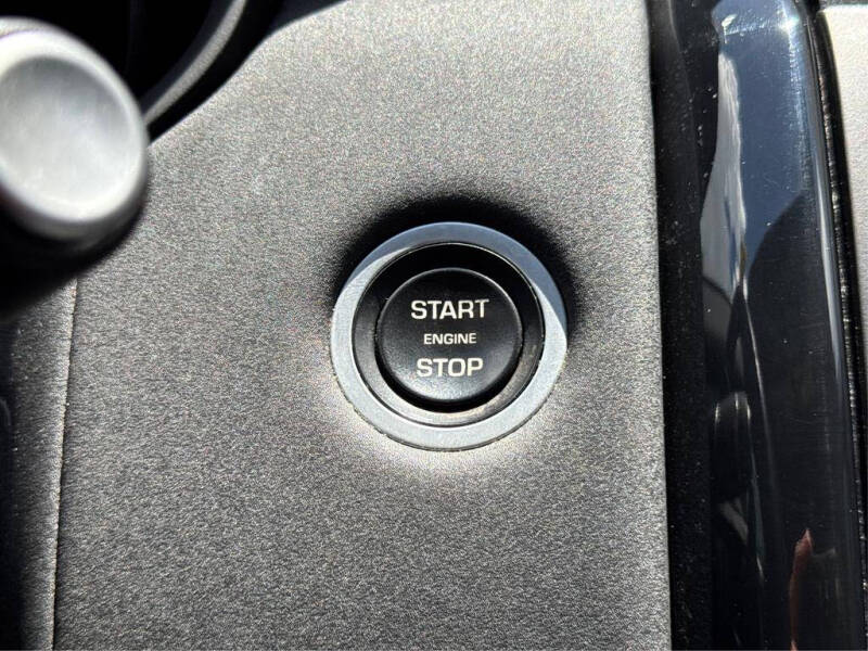 2017 Land Rover Discovery SE