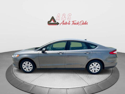 2014 Ford Fusion S