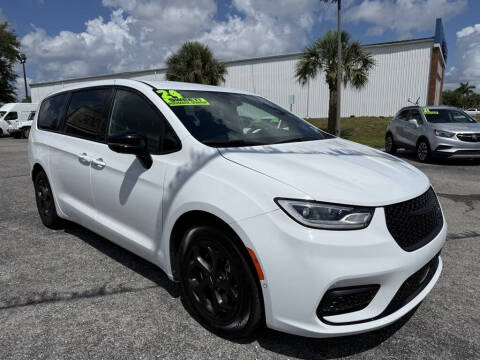 2024 Chrysler Pacifica Plug-In Hybrid