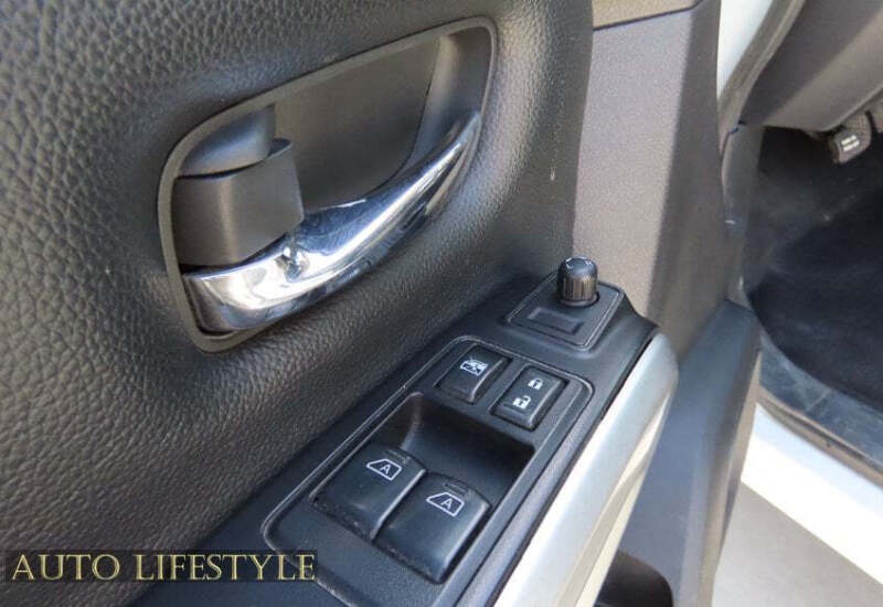 2017 Nissan Titan S
