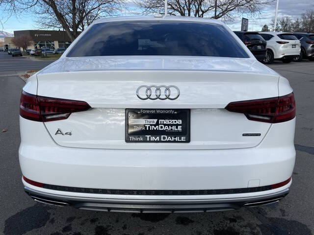 2019 Audi A4 quattro Premium 45 TFSI