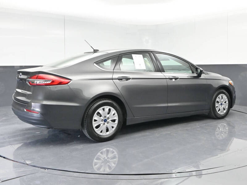 2019 Ford Fusion S
