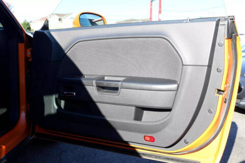 2014 Dodge Challenger SRT8 Core