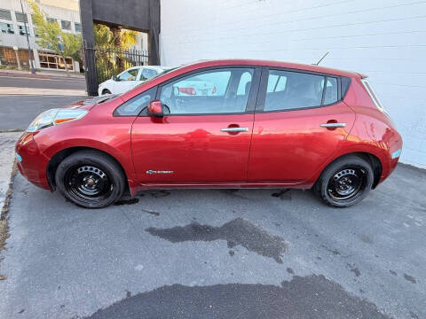 2015 Nissan LEAF S