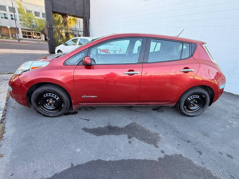 2015 Nissan LEAF S