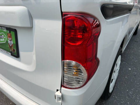 2017 Nissan NV200 SV