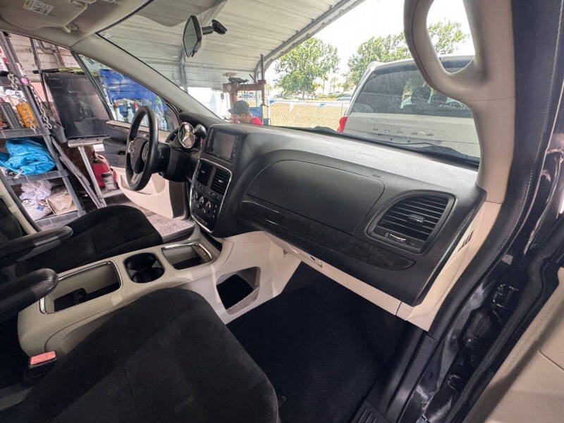 2016 Dodge Grand Caravan SXT