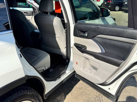 2017 Toyota Highlander Limited