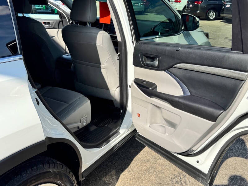 2017 Toyota Highlander Limited