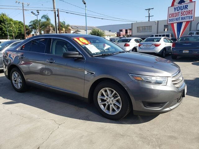 2014 Ford Taurus SE