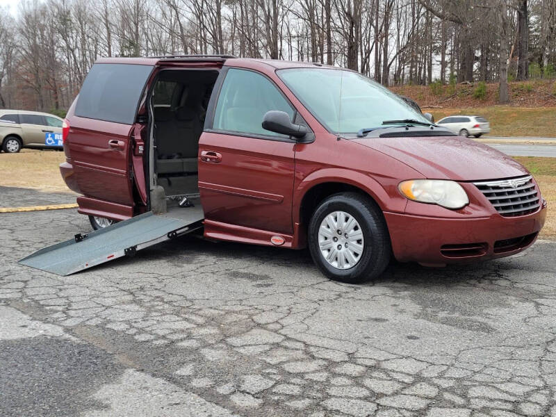 2007 Chrysler WHEELCHAIR VAN