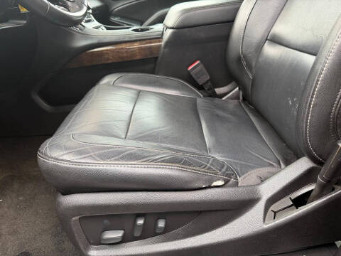 2017 Chevrolet Suburban LT