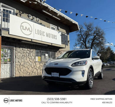 2020 Ford Escape Titanium