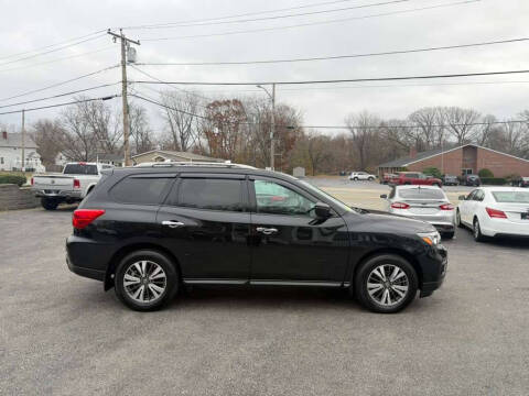 2017 Nissan Pathfinder SV