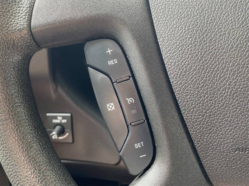 2023 Chevrolet Express 2500