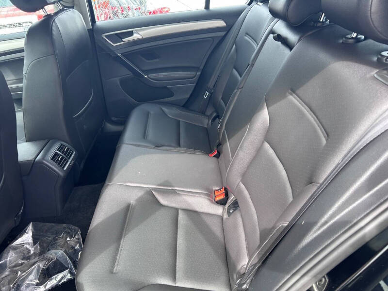 2015 Volkswagen Golf TDI SEL