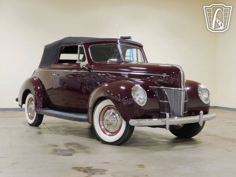 1940 Ford Deluxe