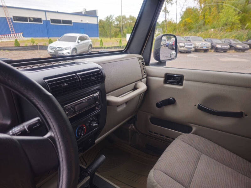 2004 Jeep Wrangler Sport photo 10